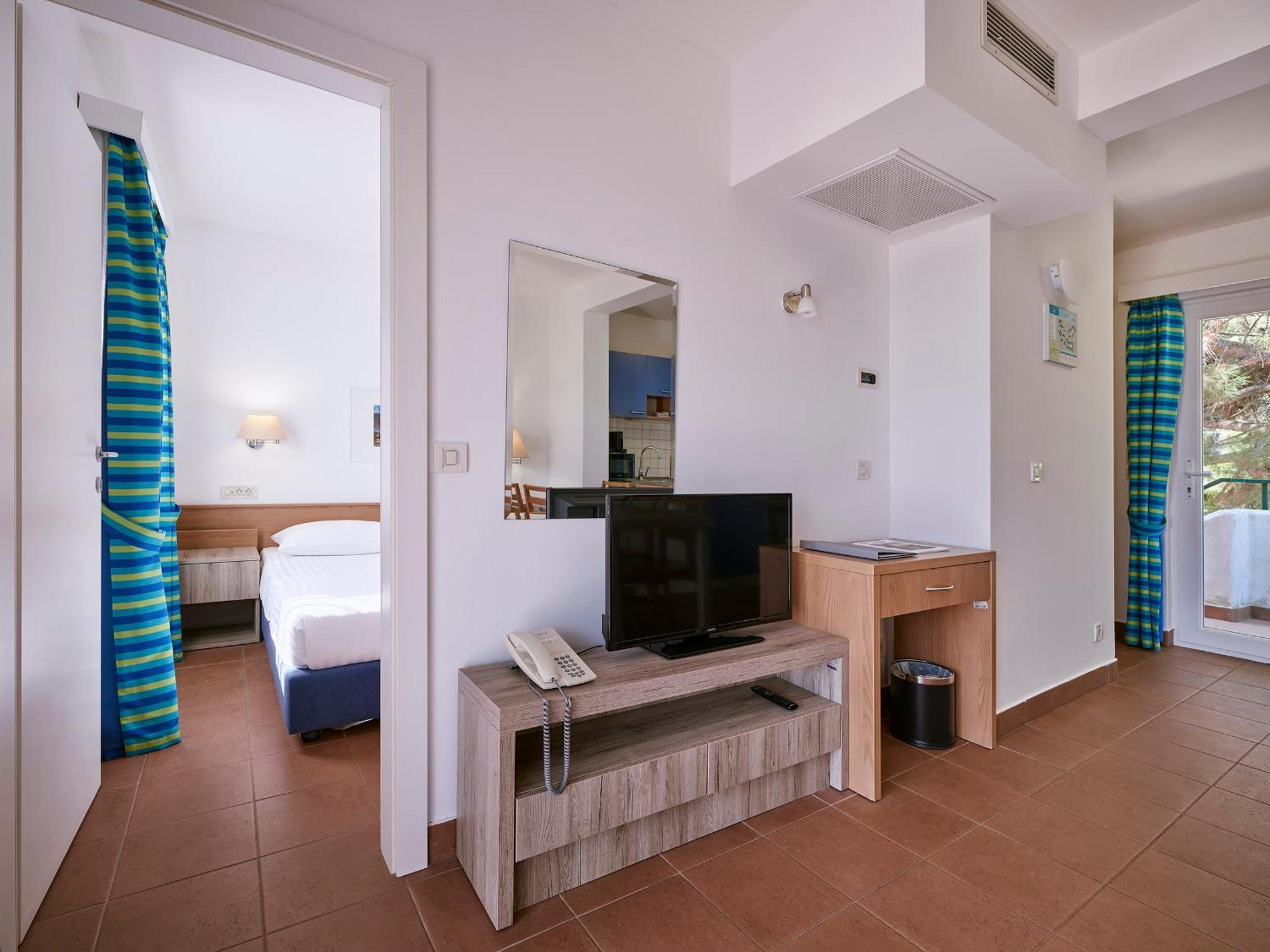 Koversada Apartments Naturist Park Врсар Номер фото